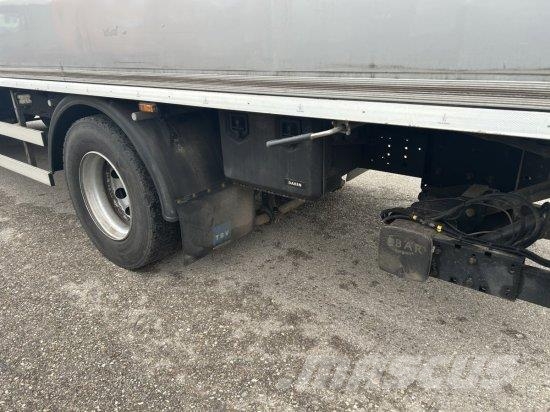 Iveco EUROCARGO 180E28 TIEFKüHLER, CARRIER SUPRA 1250, Camiones con temperatura controlada