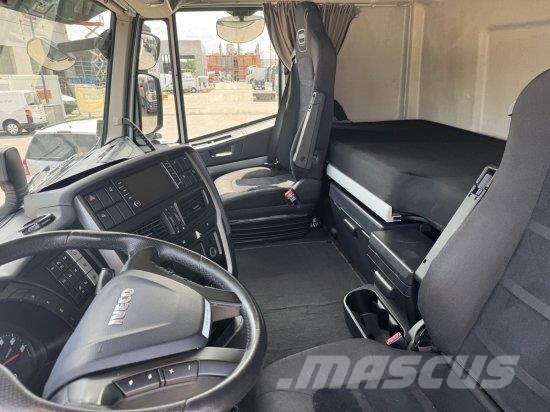 Iveco STRALIS 460 GAS, 2 LNG-TANKS, RETARDER, Vlačilci