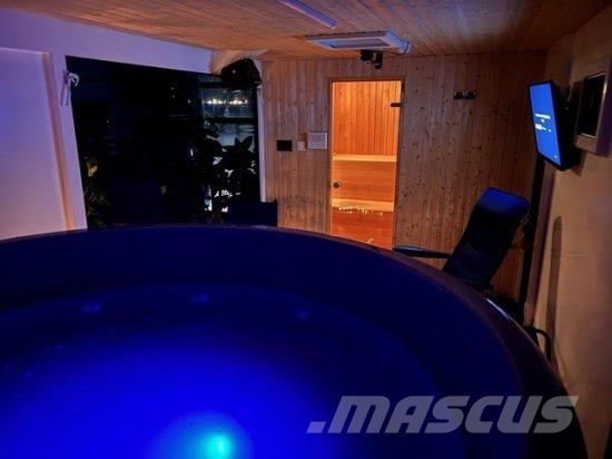 IZABELLA WELLNESSANHäNGER MIT SAUNA UND WHIRLPOOL, Rulote si caravane