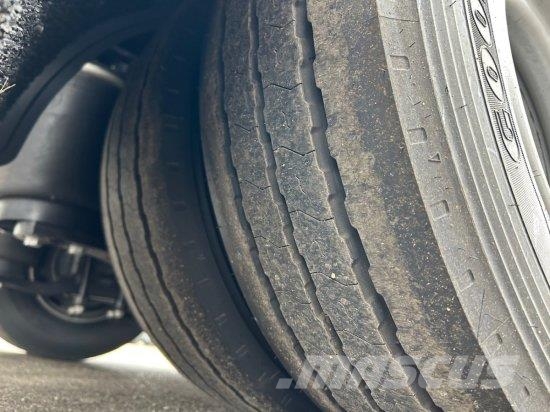 KRONE JUMBO PLATEAU ANHäNGER 8.6 METER, BPW المنصات الهوائية المثبتة على مقطورة