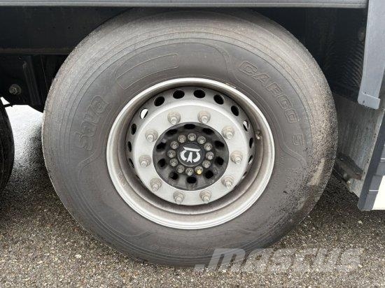 KRONE SD PROFI LINER, 1. U 3. ACHSE LIFT, KRONE-ACHSE, E نصف مقطورات بباب جانبي