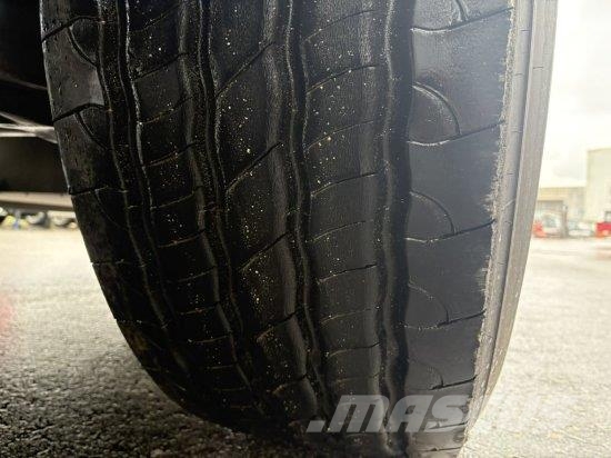 KRONE SD PROFI LINER, 1. U 3. ACHSE LIFT, KRONE-ACHSE, E نصف مقطورات بباب جانبي