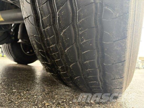 KRONE SD PROFI LINER, 1. U 3. ACHSE LIFT, KRONE-ACHSE, E نصف مقطورات بباب جانبي