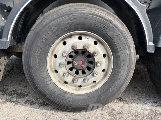 MENCI KASTENMULDE SL105R, 50 CM³, GETREIDESCHIEBER, LIFT Kiper poluprikolice