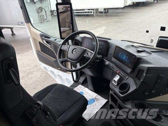 Mercedes-Benz ACTROS 1851 GIGA SPACE, STREAM MIRROW CAM, HYDRAUL Trækkere