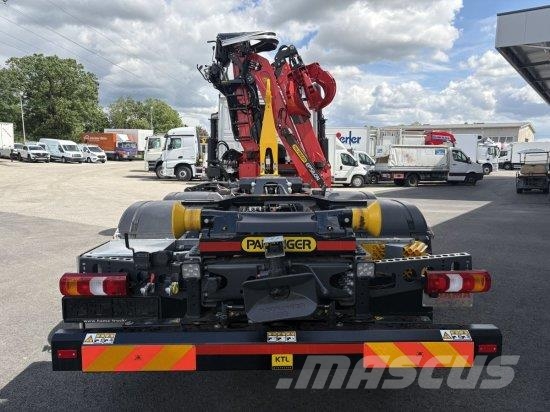 Mercedes-Benz ACTROS 2551 6X2, PALFINGER-ABROLLKIPPER MIT SCHROT Camiones polibrazo