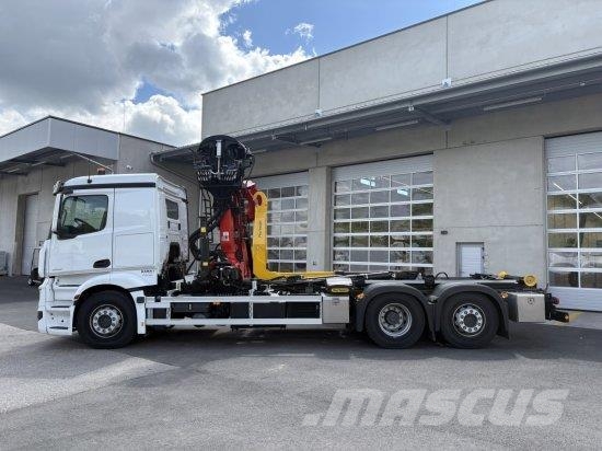 Mercedes-Benz ACTROS 2551 6X2, PALFINGER-ABROLLKIPPER MIT SCHROT Camiones polibrazo