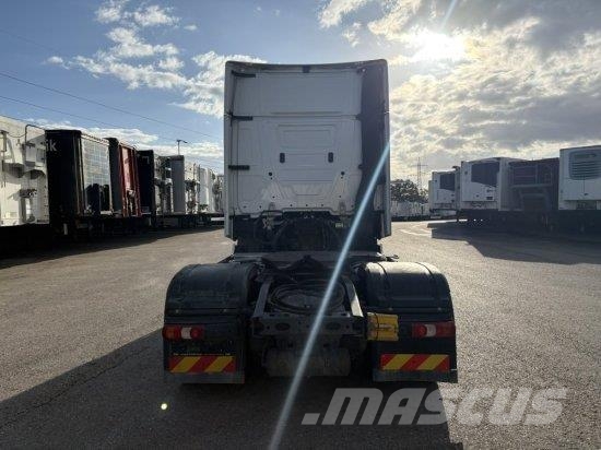 Mercedes-Benz ACTROS 1851 GIGA SPACE, STREAM MIRROW CAM, HYDRAUL Trækkere