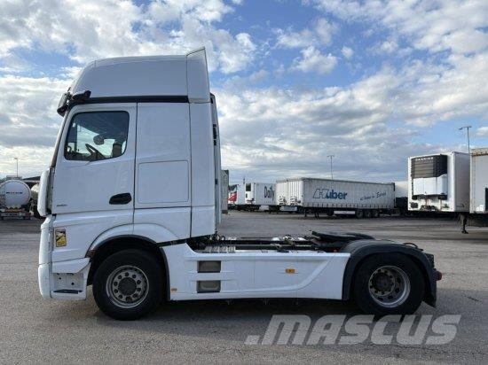 Mercedes-Benz ACTROS 1851 GIGA SPACE, STREAM MIRROW CAM, HYDRAUL Trækkere