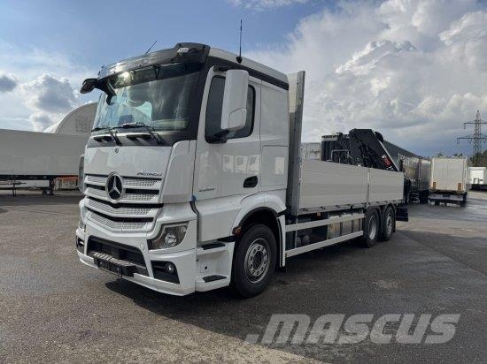 Mercedes-Benz ACTROS 2653, RETARDER, PRITSCHE, HIAB HIPRO 232 ES Camiones de cama baja