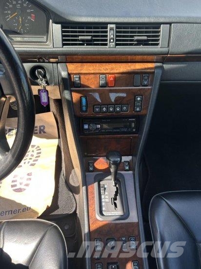 Mercedes-Benz E 300 CABRIO 24V Cars