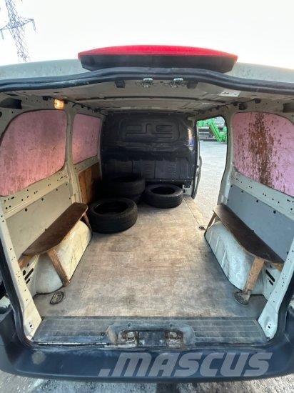 Mercedes-Benz VITO 110 KASTENWAGEN L1H1 هيكل صندوقي