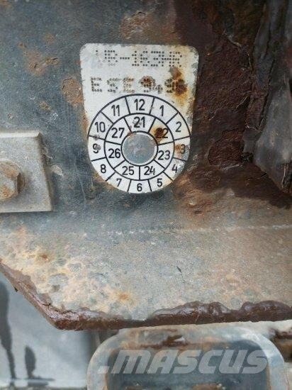 MüLLER-MITTELTAL ,ABROLLANHäNGER Remorque multibenne