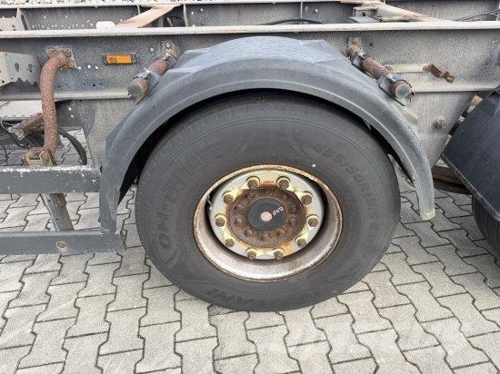 SCHMITZ GOTHA ZWF 18 MAXI مقطورات حاويات