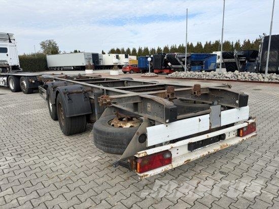 SCHMITZ GOTHA ZWF 18 MAXI مقطورات حاويات