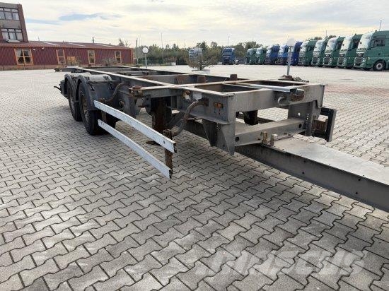 SCHMITZ GOTHA ZWF 18 MAXI مقطورات حاويات