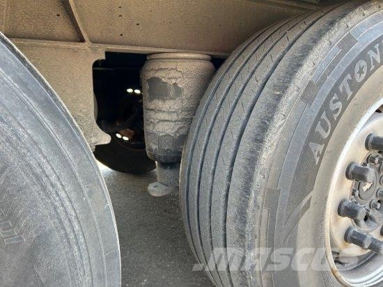 SCHMITZ KüHLAUFLIEGER SCB S3B, SCHMITZ AGGREGAT, DOPPELST Інші напівпричепи