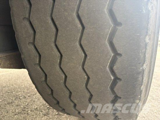 SCHWARZMüLLER J SERIE, SAF ACHSEN, LIFTACHSE Тентованные полуприцепы