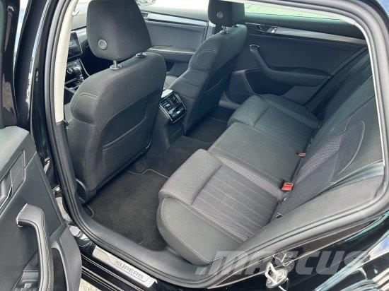 SKODA SUPERB 4X4 SPORTLINE, PANO, AHK ,ACC, EXPORTPREIS  Carros