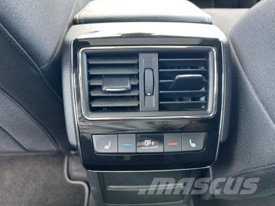 SKODA SUPERB 4X4 SPORTLINE, PANO, AHK ,ACC, EXPORTPREIS  Carros