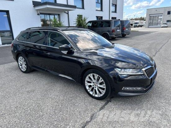 SKODA SUPERB 4X4 SPORTLINE, PANO, AHK ,ACC, EXPORTPREIS  Carros