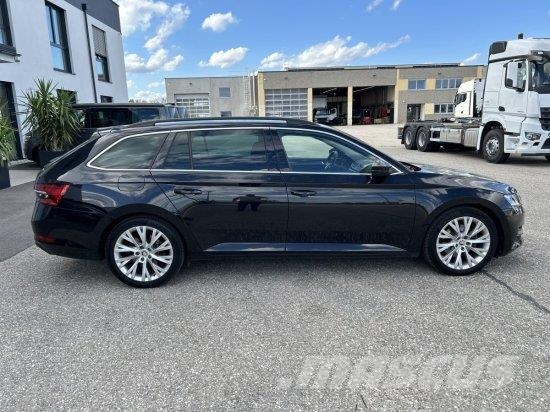SKODA SUPERB 4X4 SPORTLINE, PANO, AHK ,ACC, EXPORTPREIS  Carros
