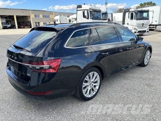 SKODA SUPERB 4X4 SPORTLINE, PANO, AHK ,ACC, EXPORTPREIS  Carros