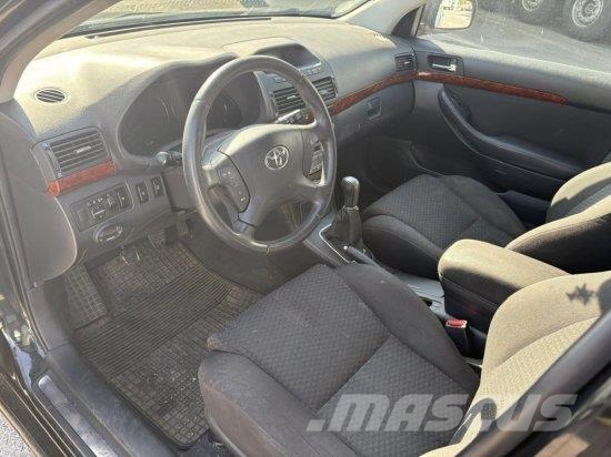 TOYOTA AVENSIS 2,0 D-4D, KOMBI, SCHALTGETRIEBE, KLIMA, SI Automobili