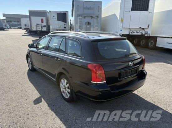 TOYOTA AVENSIS 2,0 D-4D, KOMBI, SCHALTGETRIEBE, KLIMA, SI Automobili