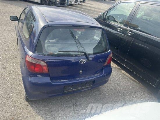 TOYOTA YARIS Auto's