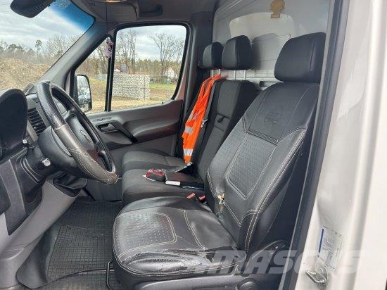 Volkswagen CRAFTER PRITSCHE PLANE 3 SITZE Camiones de cama baja