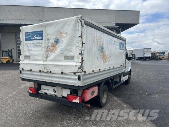 Volkswagen CRAFTER PRITSCHE PLANE 3 SITZE Camiones de cama baja