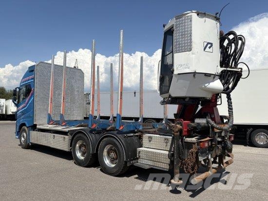 Volvo FH 16 750 6X4R HOLZTRANSPORTER MIT PENZ 12Z KRAN, Samochody do przewozu drewna