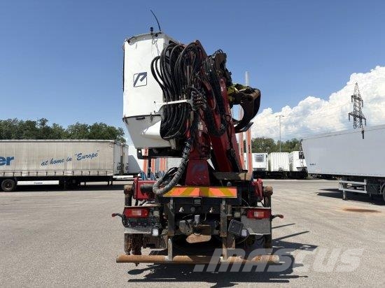 Volvo FH 16 750 6X4R HOLZTRANSPORTER MIT PENZ 12Z KRAN, Samochody do przewozu drewna