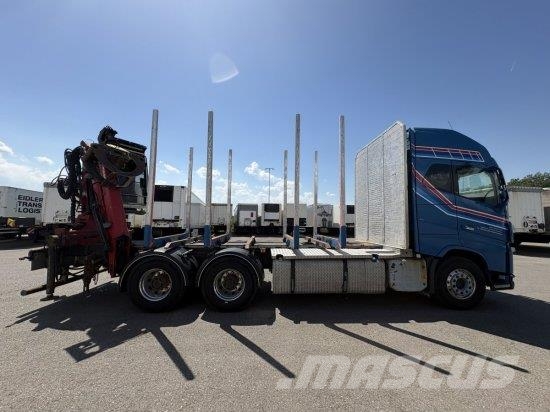 Volvo FH 16 750 6X4R HOLZTRANSPORTER MIT PENZ 12Z KRAN, Samochody do przewozu drewna