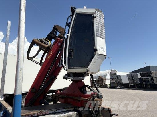 Volvo FH 16 750 6X4R HOLZTRANSPORTER MIT PENZ 12Z KRAN, Samochody do przewozu drewna