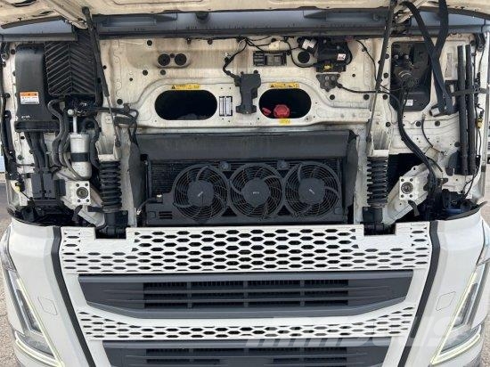 Volvo FH 500 EURO 6, I-SHIFT,GLOBETROTTER XL, STANDKLIMA Vilcēji