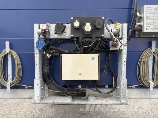 WECON LPRS 24, 06VLS, SAF-ACHSEN, SCHWANENHALS MIT AUFFA Podvalníkové návěsy