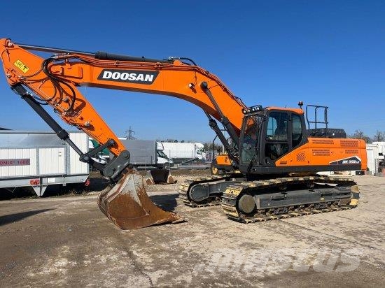 DOOSAN DX350 LC-7K KETTENBAGGER, 1X TIEFLöFFEL ,KAMERA Pelle sur chenilles
