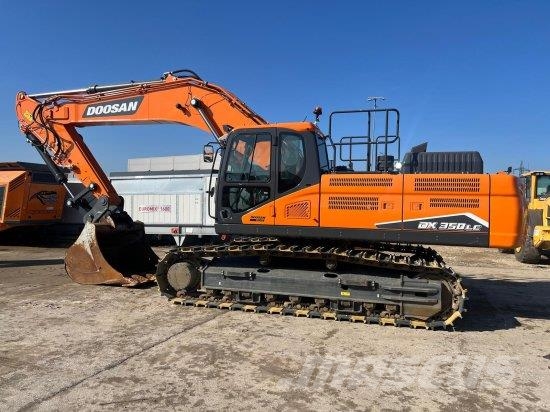 DOOSAN DX350 LC-7K KETTENBAGGER, 1X TIEFLöFFEL ,KAMERA Pelle sur chenilles