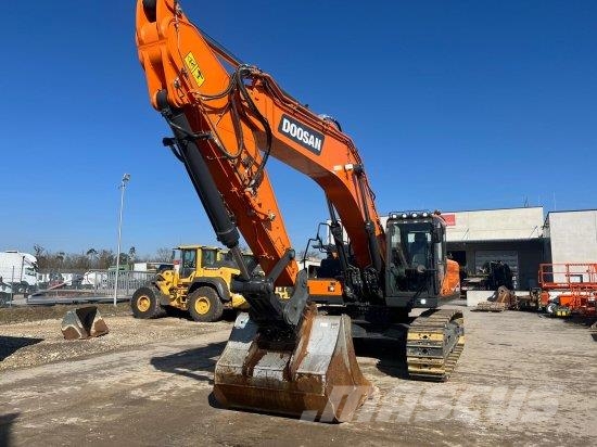 DOOSAN DX350 LC-7K KETTENBAGGER, 1X TIEFLöFFEL ,KAMERA Pelle sur chenilles