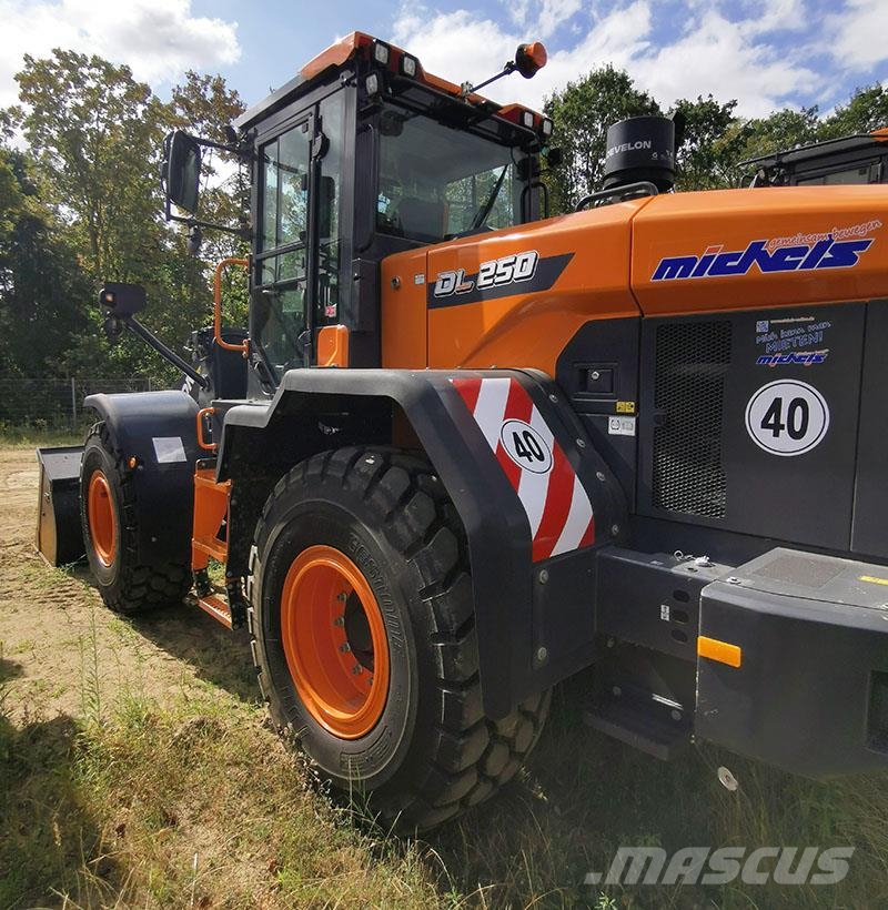 Develon DL 250-7 Wheel loaders