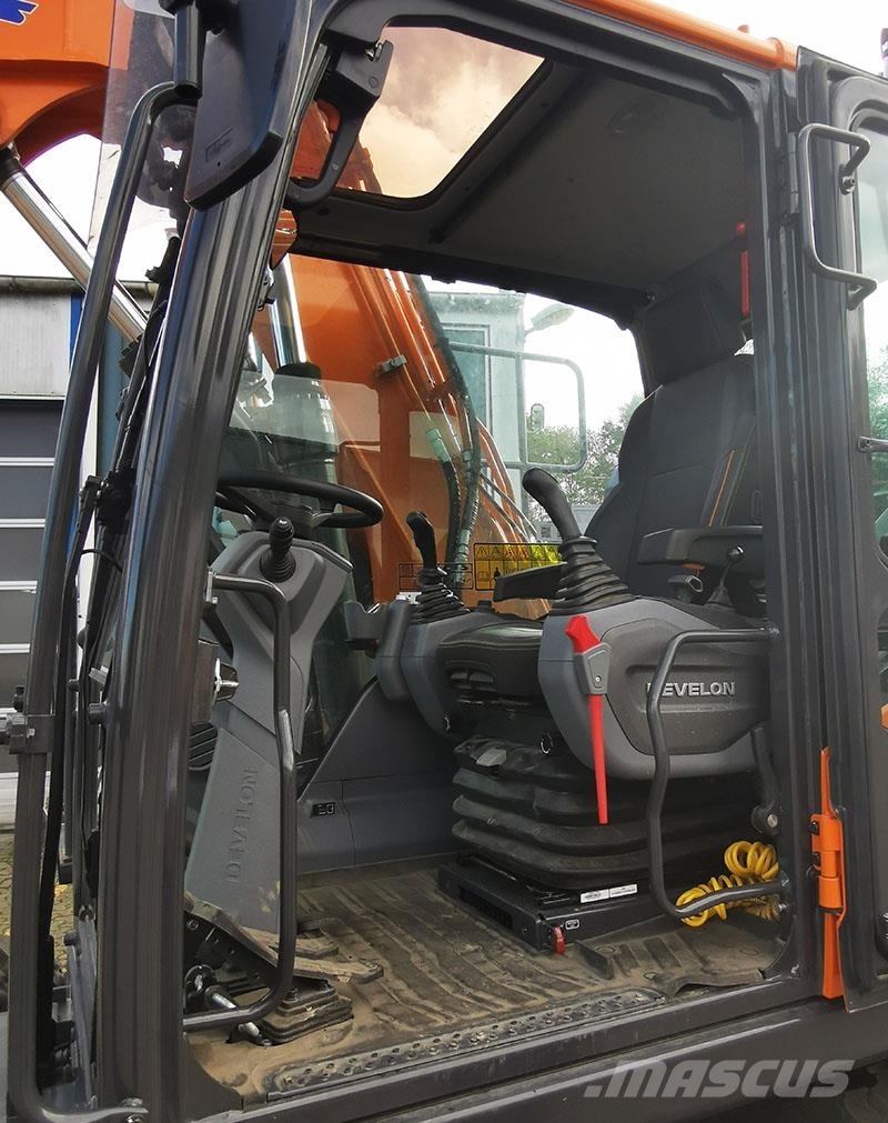 Develon DX 160 W-7 Excavadoras de ruedas