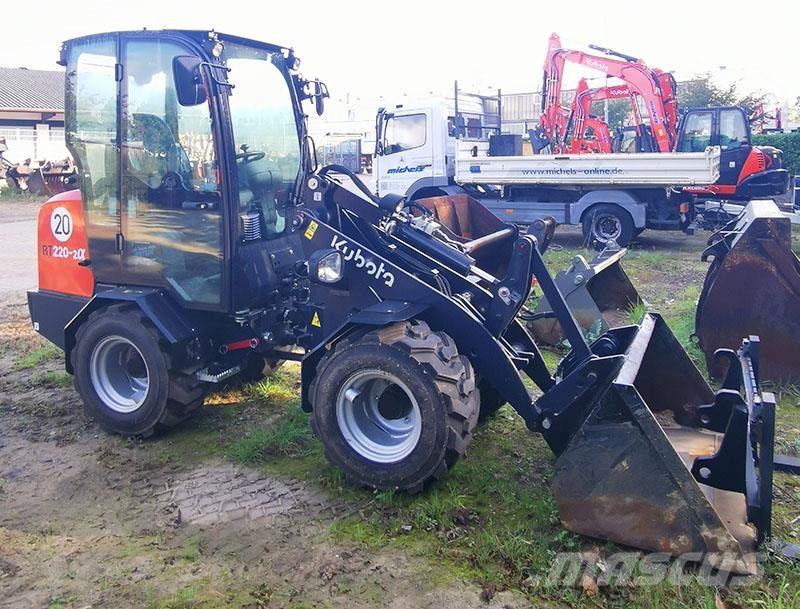 Kubota RT 220-2 @ Kabine Utovarivači na točkove