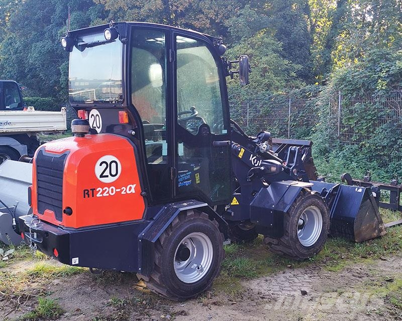 Kubota RT 220-2 @ Kabine Utovarivači na točkove