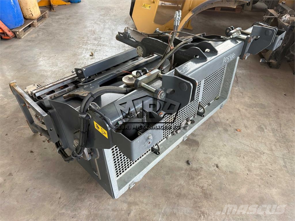 Bomag BS 180 스프래더