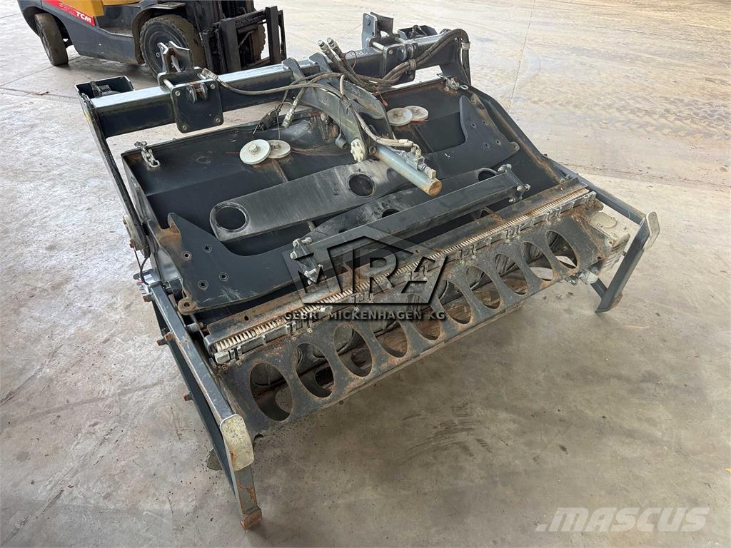 Bomag BS 180 스프래더