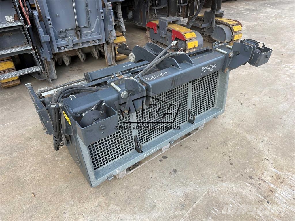 Bomag BS 180 스프래더