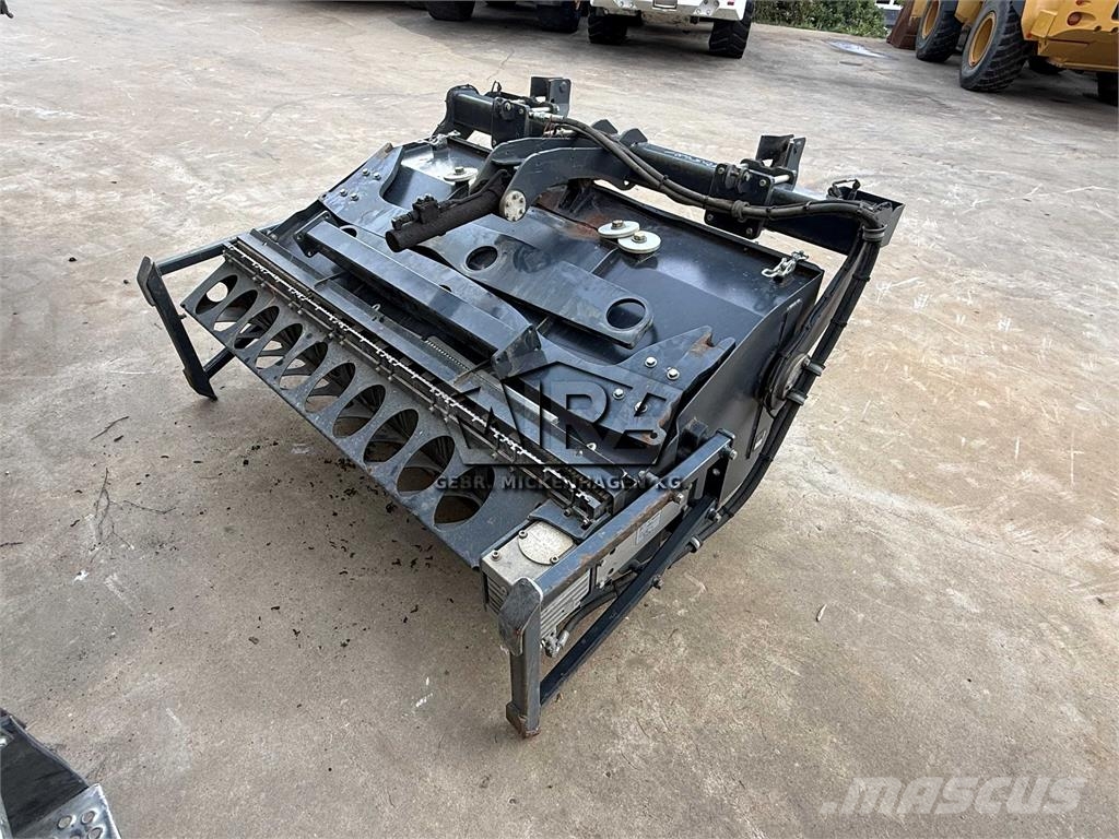 Bomag BS 180 스프래더
