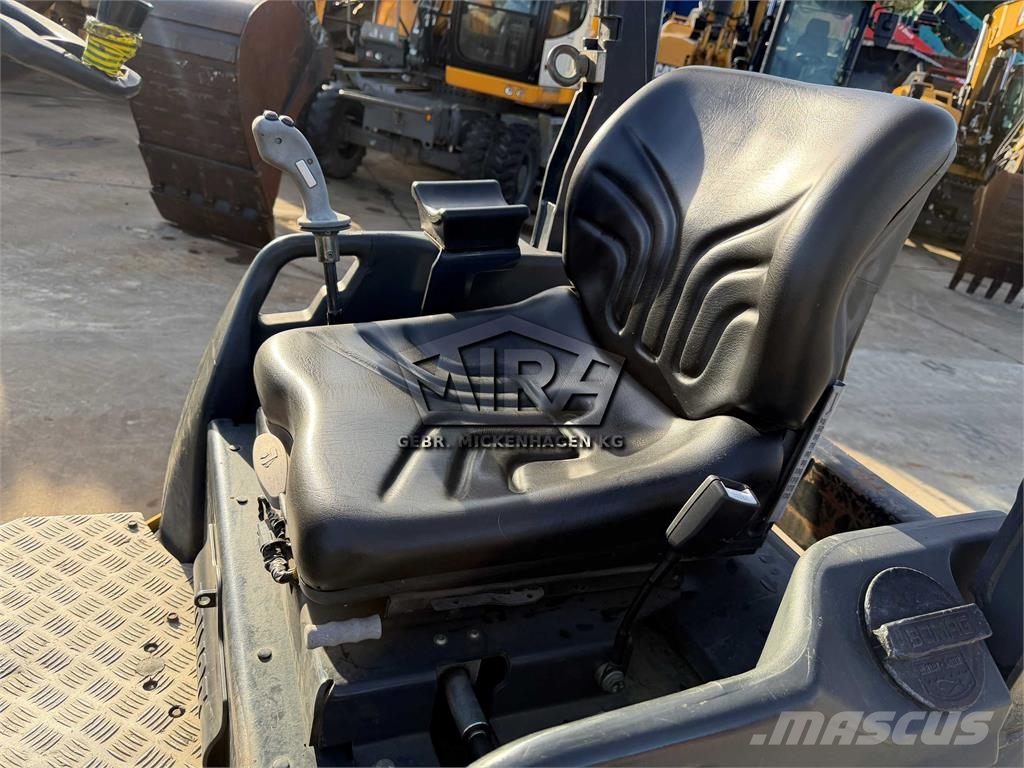 Bomag BW 100 AD-5 Dvojni valjarji
